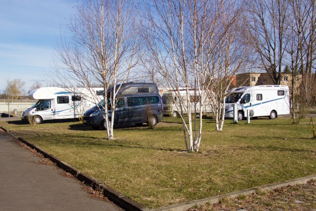 Stellplatz aan de jachthaven van Oranienburg