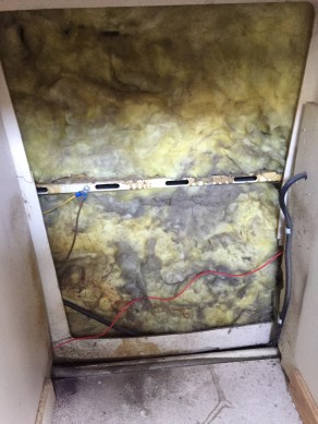 Ziet er vies uit maar het hoort zo: het isolatiemateriaal van de carrosserie van de Joker.